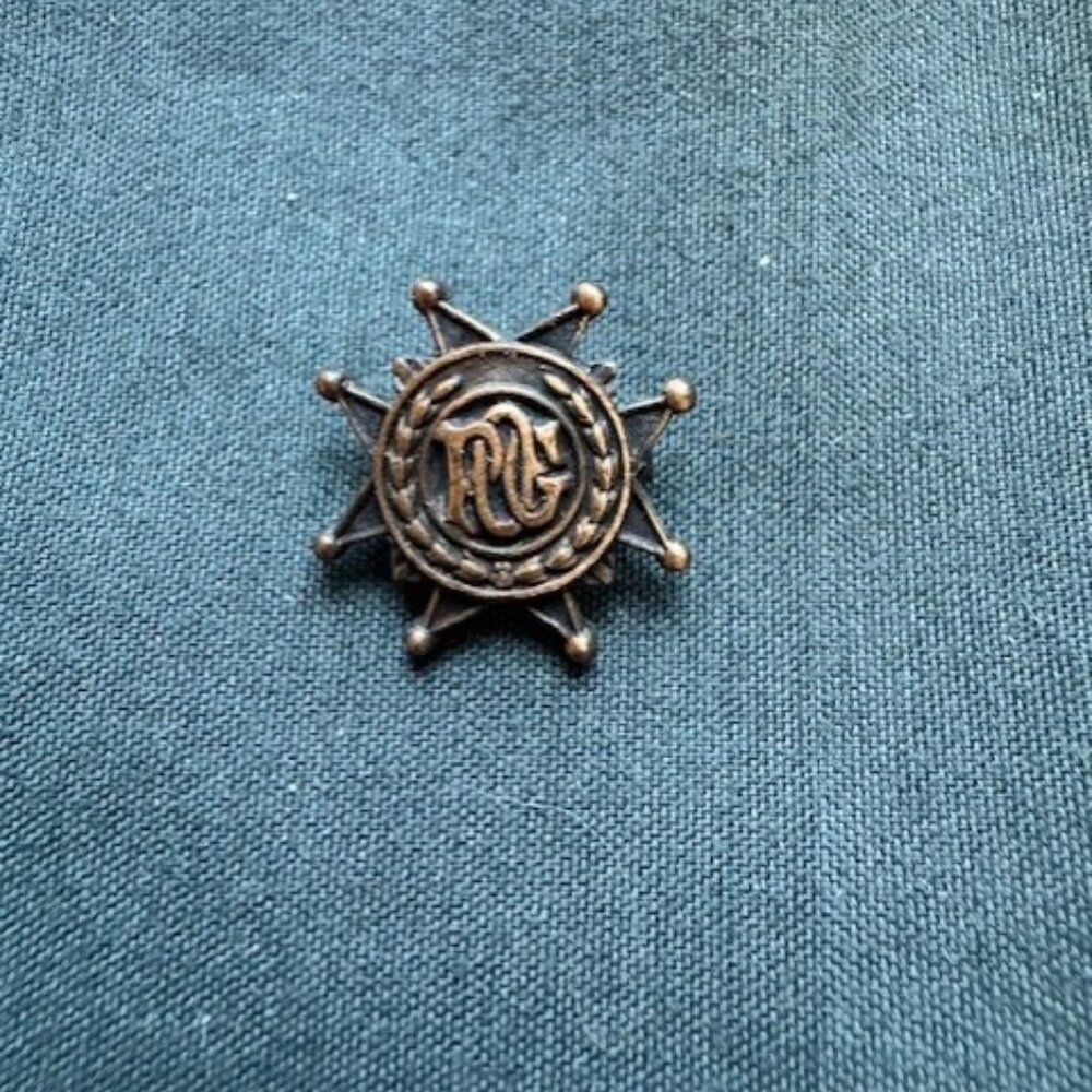 Old Vintage Masonic POG Provincial Old Guard Badge Pin
